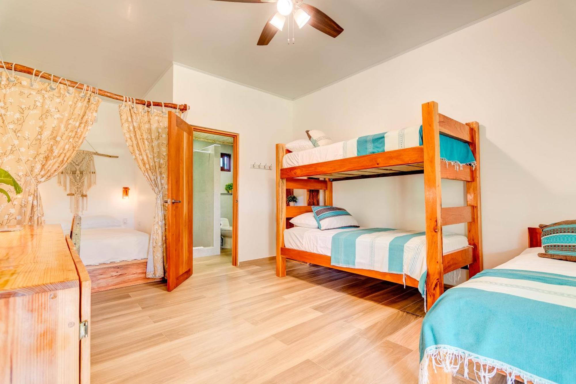 Beach Break Hotel & Surf Camp De Плайя-Венао Экстерьер фото