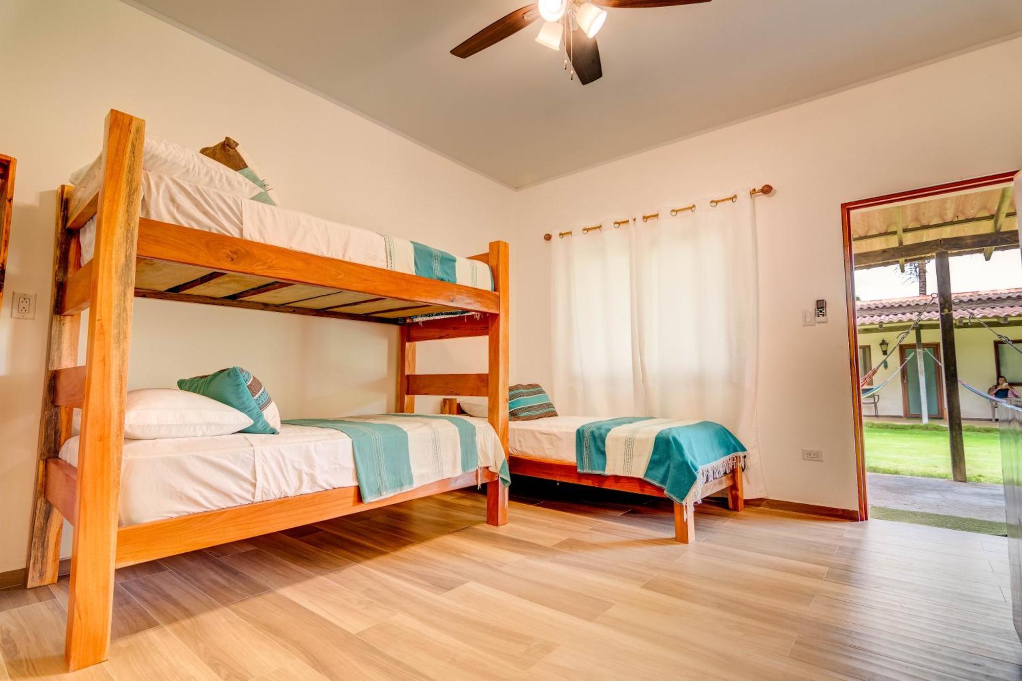 Beach Break Hotel & Surf Camp De Плайя-Венао Экстерьер фото